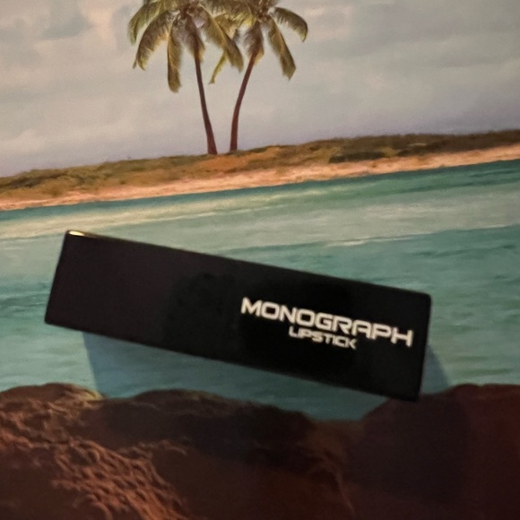 MONOGRAPH LIPSTICK - Picture 1 of 3